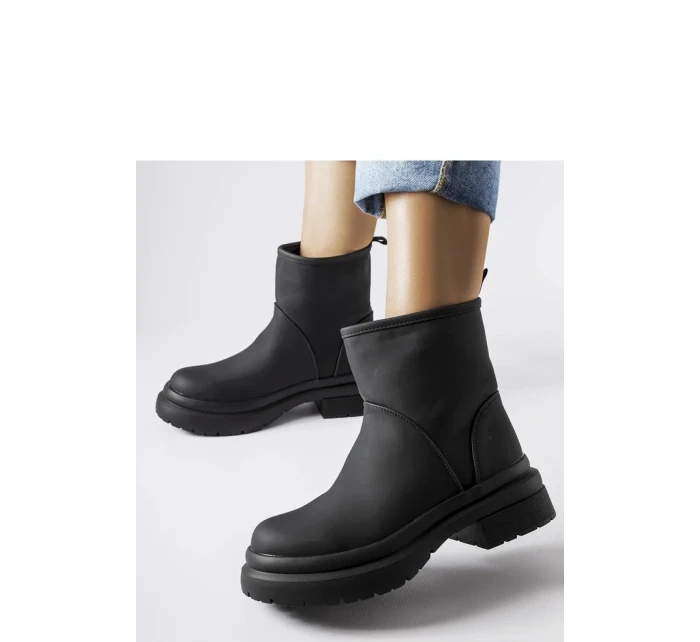 Boty model 204835 Solea Boty model 204835 Solea