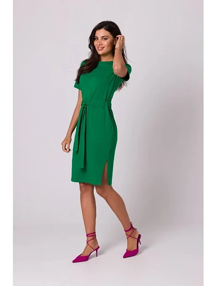 model 18407291 Bavlněné šaty s kapsami zelené - BeWear model 18407291 Bavlněné šaty s kapsami zelené - BeWear