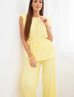Dámský viskózový plisovaný komplet s vázanou blůzou a širokými kalhotami žlutý