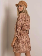 Šaty LK SK model 14832905 světle hnědá - FPrice Šaty LK SK model 14832905 světle hnědá - FPrice