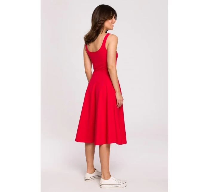B218 Přiléhavé šaty bez rukávů - červené