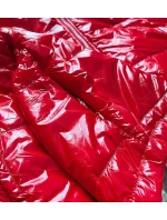 Lesklá červená prošívaná dámská bunda s kapucí (B9560) Lesklá červená prošívaná dámská bunda s kapucí (B9560)