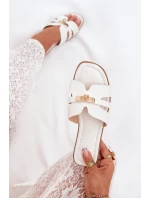 Ploché Dámské Pantofle S Páskem A Zlatým Bílé model 21703735 - Boto Ploché Dámské Pantofle S Páskem A Zlatým Bílé model 21703735 - Boto