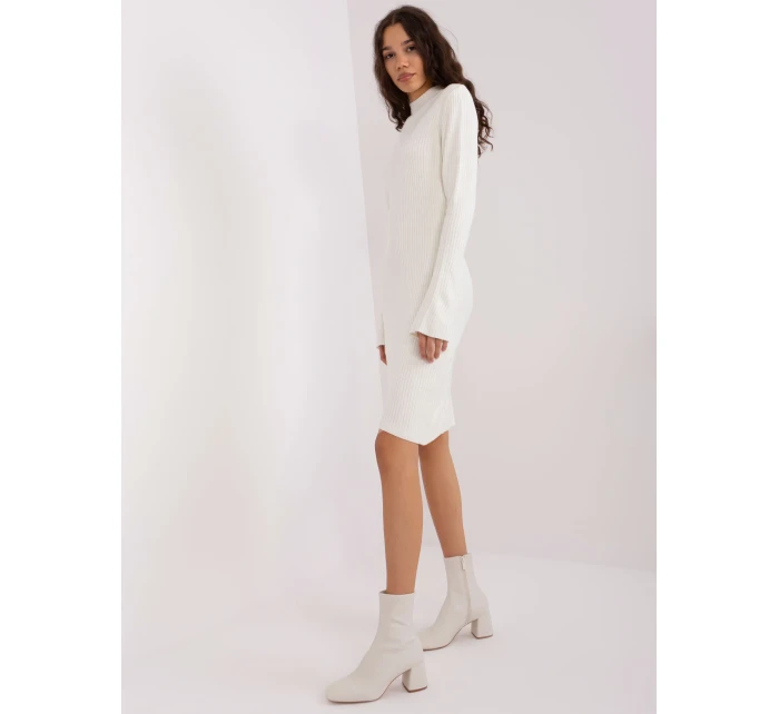 BA SK 2215 šaty.84 ecru