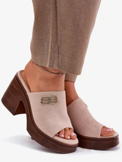 Dámské pantofle na masivním podpatku se zlatým detailem Vinceza – béžové