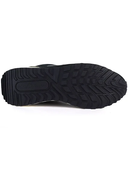 Pánské kožené sportovní polobotky černé model 22116056 - McArthur Pánské kožené sportovní polobotky černé model 22116056 - McArthur