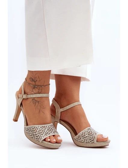 Ozdobené sandály na podpatku D&A MR1038-44 Zlaté Ozdobené sandály na podpatku D&A MR1038-44 Zlaté