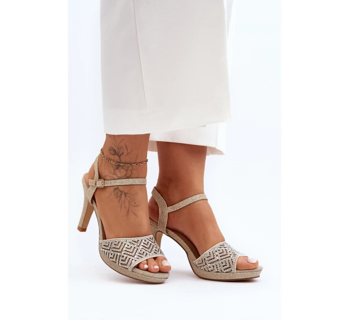 Ozdobené sandály na podpatku D&A MR1038-44 Zlaté Ozdobené sandály na podpatku D&A MR1038-44 Zlaté