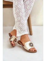 Kožené sandály s ozdobou na plochém podpatku Zazoo model 21682450 zlaté - Boto