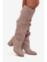 Dámské zmačkané kozačky na podpatku 4228 Béžová - Zazoo Dámské zmačkané kozačky na podpatku 4228 Béžová - Zazoo