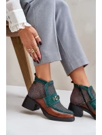 Kožené dámské kotníkové boty na masivním podpatku s ozdobou Maciejka A6747-29 hnědo-zelené Kožené dámské kotníkové boty na masivním podpatku s ozdobou Maciejka A6747-29 hnědo-zelené