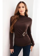 Dámská blůza z viskózy s nařasením a ozdobnou sponou hnědá