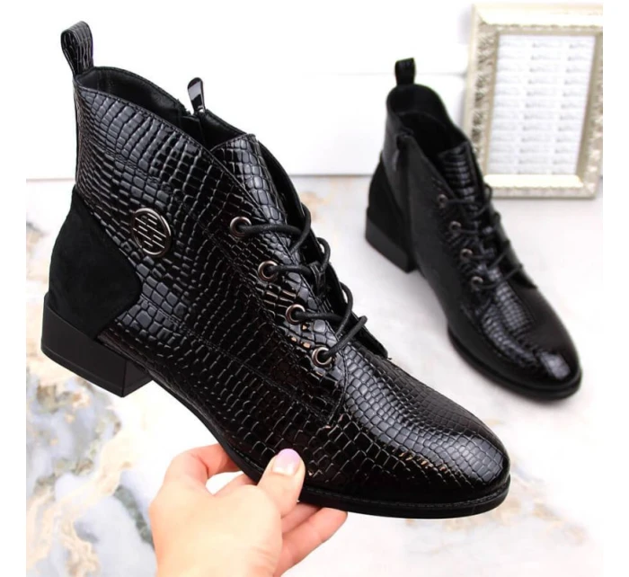 Filippo W PAW478A černé lakované zateplené boty s krokodýlem Filippo W PAW478A černé lakované zateplené boty s krokodýlem