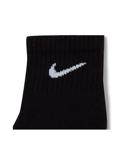 Lehké kotníkové ponožky Everyday 3Pak model 16074181 - NIKE Lehké kotníkové ponožky Everyday 3Pak model 16074181 - NIKE