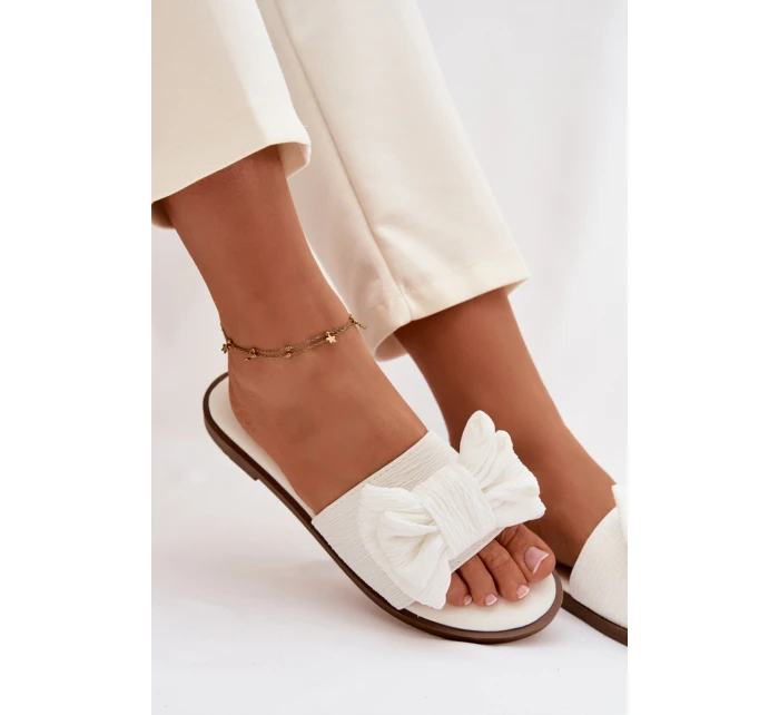 Dámské pantofle na ploché podrážce s mašlí bílé Amivelle