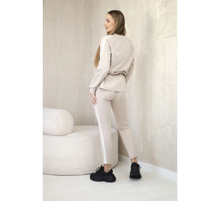 Dámská bavlněná souprava s proužky a stahovacími lemy béžový Dámská bavlněná souprava s proužky a stahovacími lemy béžový