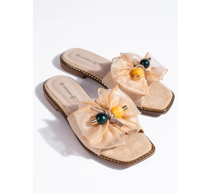 Výborné dámské nazouváky hnědé na plochém podpatku Výborné dámské nazouváky hnědé na plochém podpatku