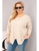Dámská bavlněná blůza Plus Size s hlubokým výstřihem do V a asymetrickým spodním lemem béžová