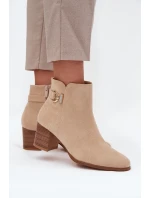 Zateplené dámské kotníkové boty na podpatku se zlatým detailem béžové model 21708228 - Boto Zateplené dámské kotníkové boty na podpatku se zlatým detailem béžové model 21708228 - Boto