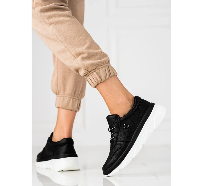 Zajímavé  tenisky černé dámské bez podpatku