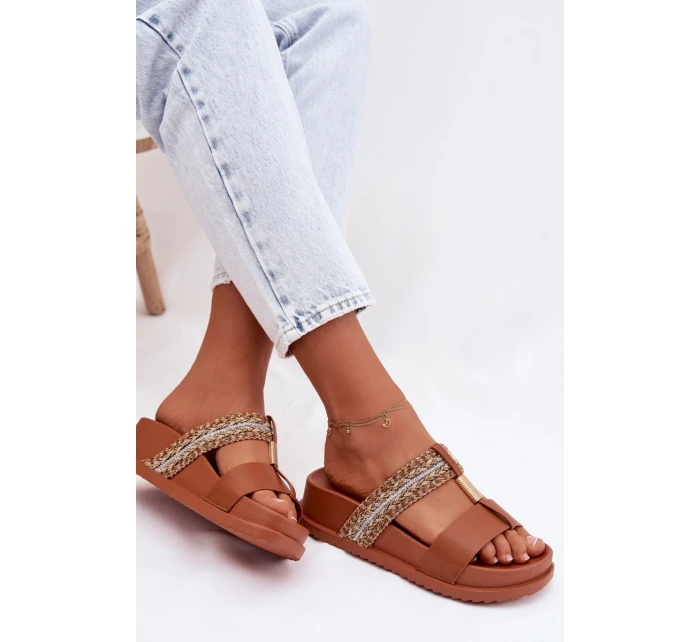 Dámské platformové sandály s pásky a zlatým detailem Camel Tahlia