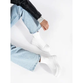 Výborné dámské   tenisky bez podpatku