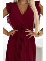 Plisované dámské šaty v vínové barvě s výstřihem a páskem model 21819820 - numoco basic