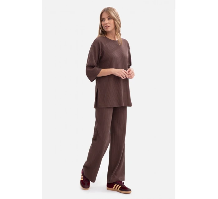 B301 Žebrovaný pletený top - hnědý