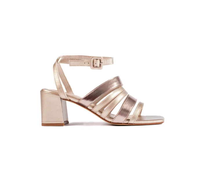 Luxusní dámské sandály na širokém podpatku Luxusní dámské sandály na širokém podpatku