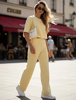 Dámská tepláková souprava s krátkým rukávem žlutá FashionStreet AY1167