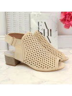 Dámské ažurové sandály béžové model 21904482 - Sabatina