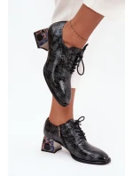 Dámské kožené lakované polobotky na podpatku s krystalky Artiker – šedé