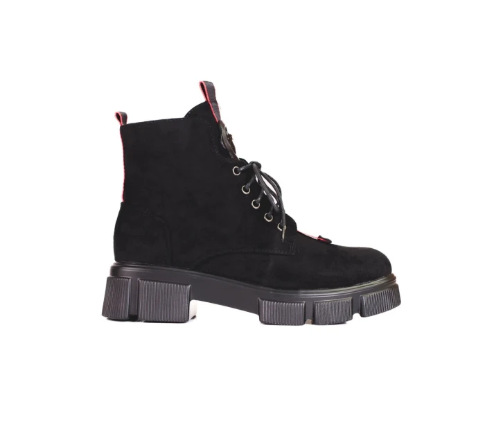 Praktické kotníčkové boty dámské černé na plochém podpatku Praktické kotníčkové boty dámské černé na plochém podpatku