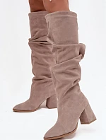 Dámské zmačkané kozačky na podpatku 4228 Béžová - Zazoo