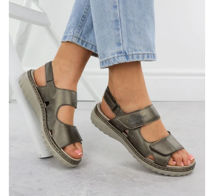 Dámské kožené hnědé sandály model 21904849 na suchý zip - Rieker Dámské kožené hnědé sandály model 21904849 na suchý zip - Rieker