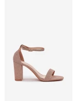 Lesklé Dámské Sandály Na Podpatku Růžové Zlato model 21704008 - Boto Lesklé Dámské Sandály Na Podpatku Růžové Zlato model 21704008 - Boto