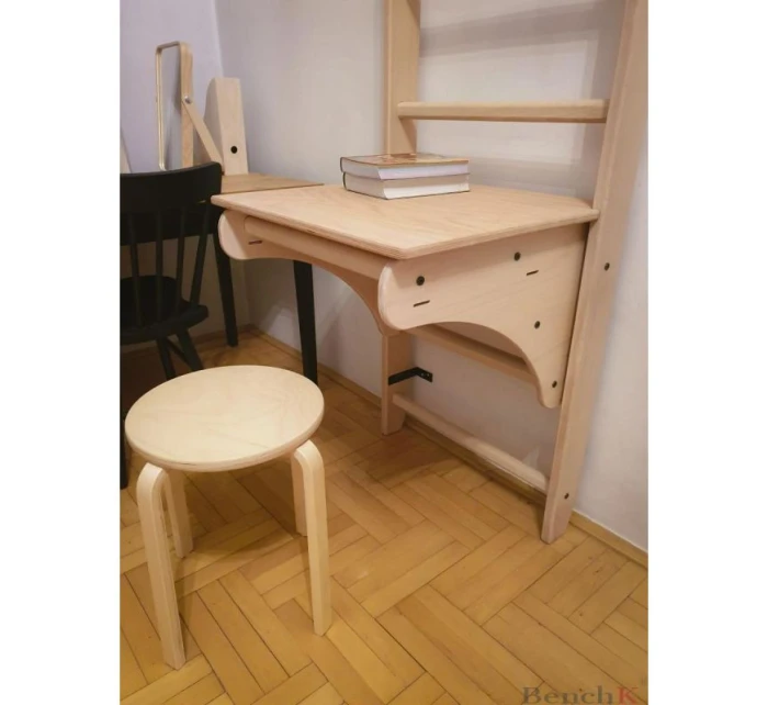 DŘEVĚNÝ ŽEBŘÍK S LAVIČKOU 112