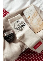 Dámské ponožky S Nápisem I Love Babcia Ecru Dámské ponožky S Nápisem I Love Babcia Ecru