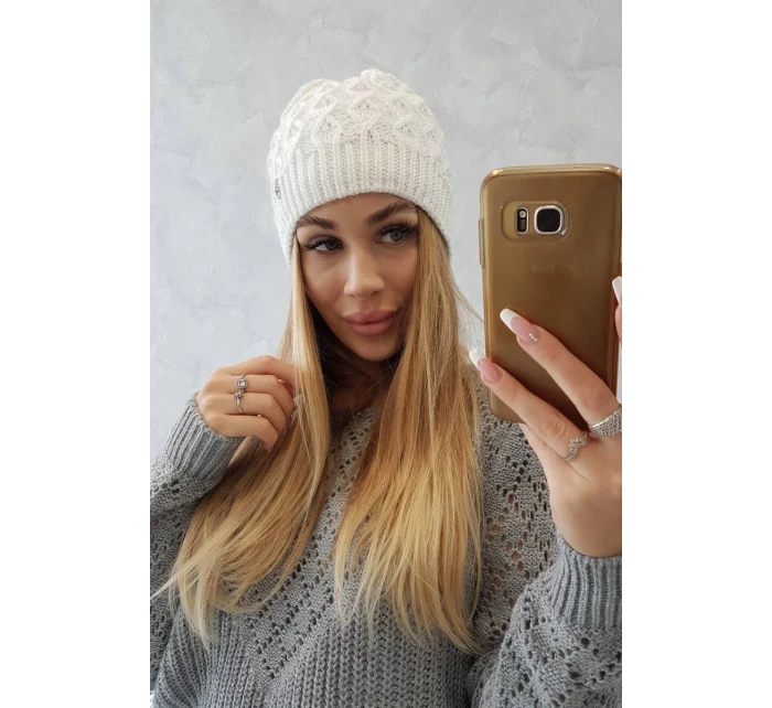 Fleecová čepice Roma model 18750243 bílá - K-Fashion Fleecová čepice Roma model 18750243 bílá - K-Fashion