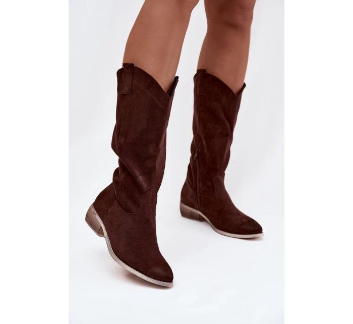 Kovbojky Na Nízkém Podpatku Z Eko Semiše Čokoládové model 21757733 - Boto Kovbojky Na Nízkém Podpatku Z Eko Semiše Čokoládové model 21757733 - Boto