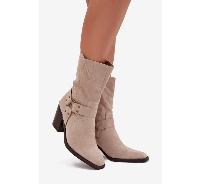 Dámské boty zateplené na podpatku s pásky a ozdobným detailem béžové Neria Dámské boty zateplené na podpatku s pásky a ozdobným detailem béžové Neria