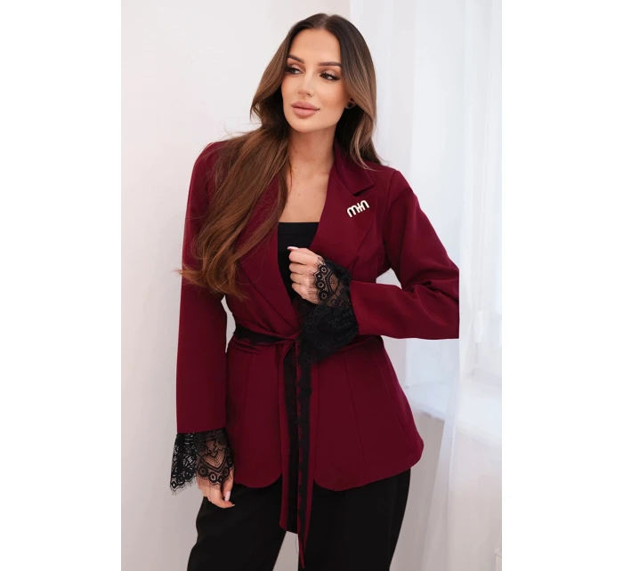 Dámský sako s páskem a krajkovým model 21774839 rukávů bordová - K-Fashion Dámský sako s páskem a krajkovým model 21774839 rukávů bordová - K-Fashion