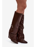 Dámské kotníkové boty Elivira se zahnutou manžetou na sloupku – čokoládové Dámské kotníkové boty Elivira se zahnutou manžetou na sloupku – čokoládové