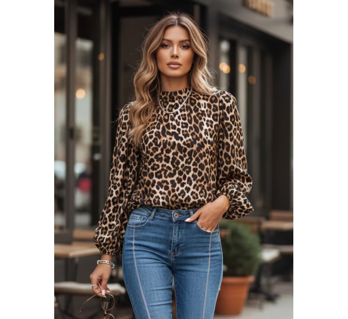 Dámská halenka oversize s leopardím vzorem Dstreet model 21982066 - FashionStreet Dámská halenka oversize s leopardím vzorem Dstreet model 21982066 - FashionStreet