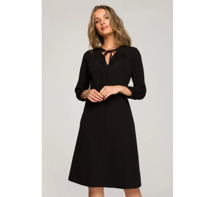 S325 Přiléhavé šaty s vázaným výstřihem - černé