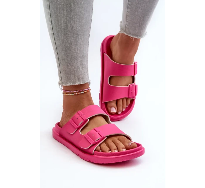 Lehké dámské pěnové pantofle s přezkami Big Star Fuchsia Lehké dámské pěnové pantofle s přezkami Big Star Fuchsia