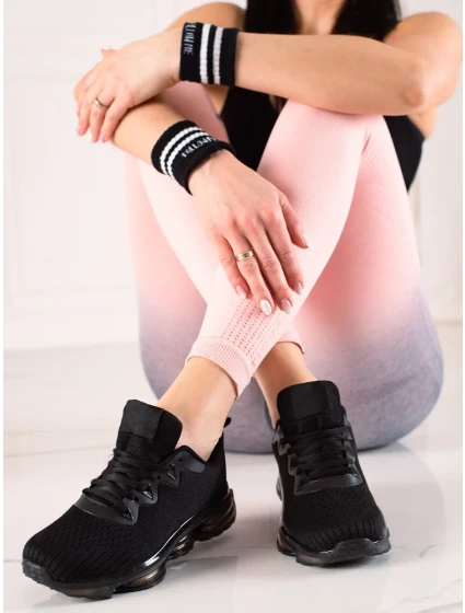 Exkluzívní  tenisky dámské černé bez podpatku