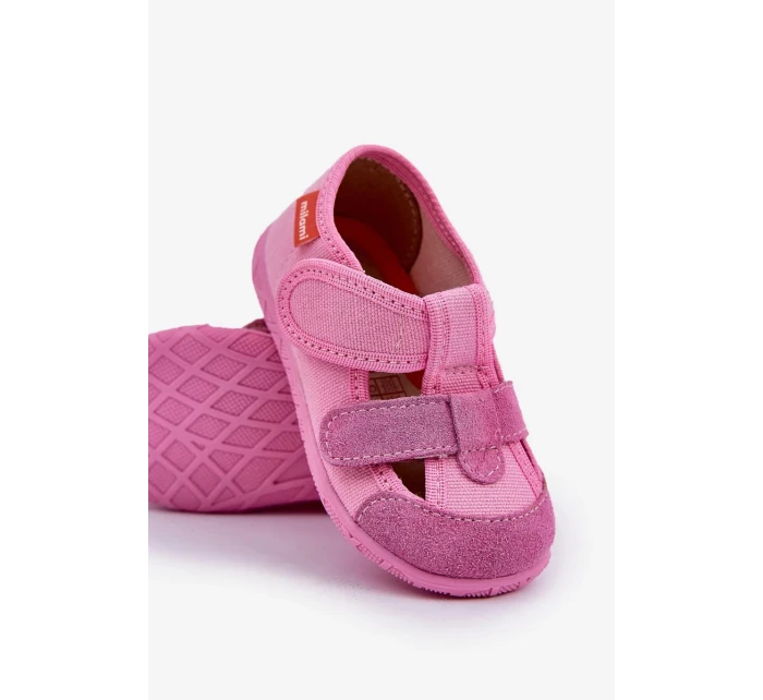 Dětské papuče na suchý zip – růžové Reathiana Dětské papuče na suchý zip – růžové Reathiana