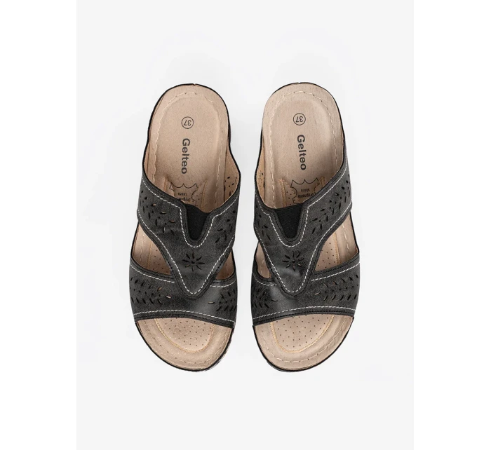 Luxusní dámské nazouváky černé na klínku Luxusní dámské nazouváky černé na klínku