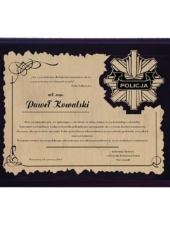 Dyplom z tworzywa sztucznego z model 21829332 grawerowany